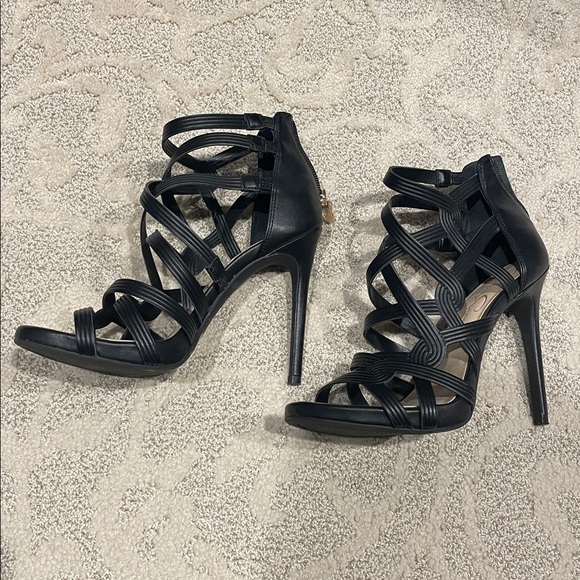 Jessica Simpson - Picture 2 of 4